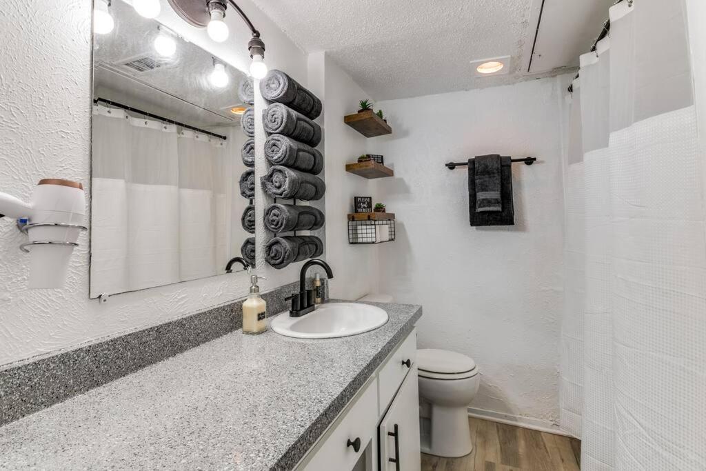 Medical District_Fast Wi-Fi Apartment Dallas Bagian luar foto
